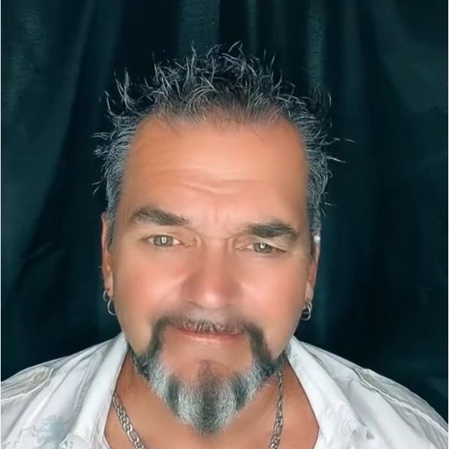 Profile Picture of Ric’s side of it. (@rics_side) on Tiktok