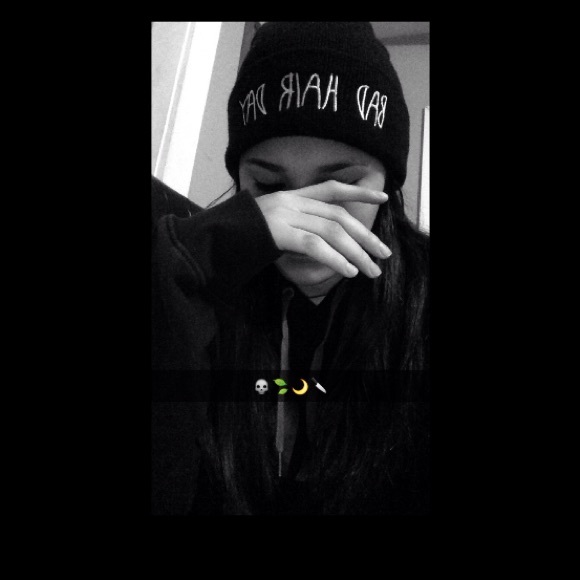 Profile Picture of Itzel Diaz (@itzel36) on Poshmark