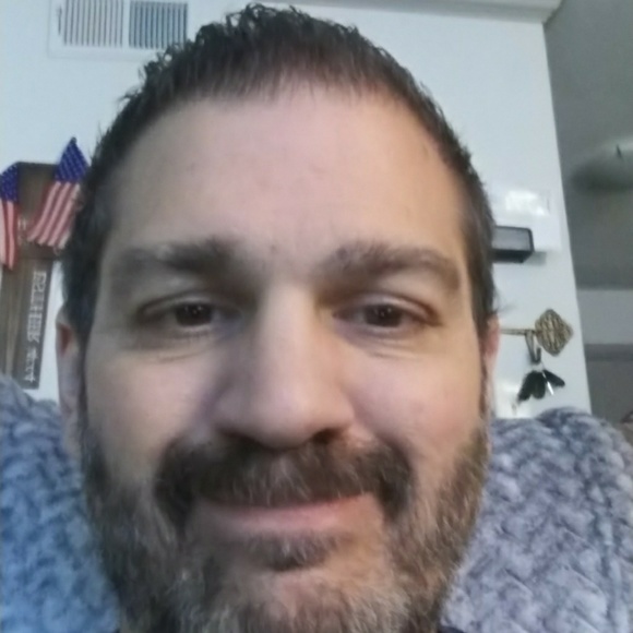 Profile Picture of Matthew Julian (@mdjulian123) on Poshmark