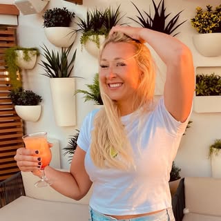 Profile Picture of Claire Edwards (@claire.edwards) on Instagram