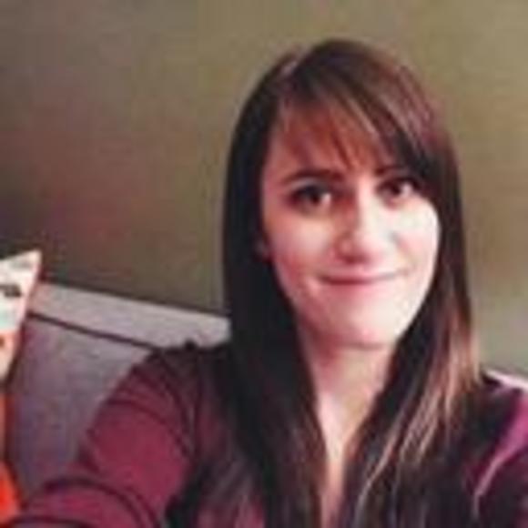 Profile Picture of Frances Weaver (@francesweaver4) on Poshmark