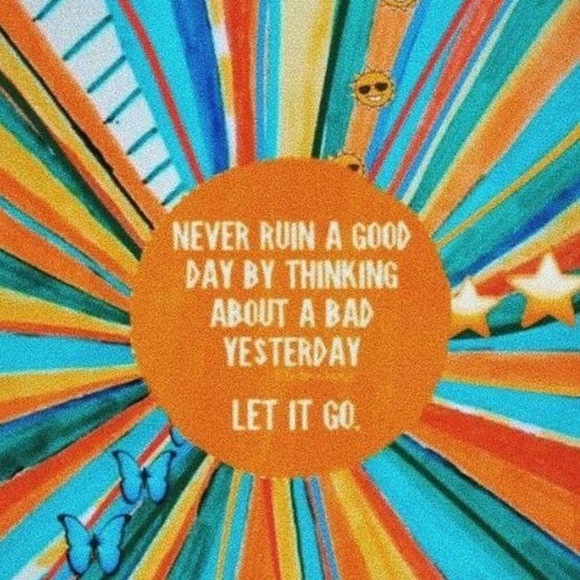 Profile Picture of Julie Belsky (@belskyj14) on Poshmark