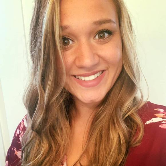 Profile Picture of Kayla Muchka (@muchk005) on Poshmark