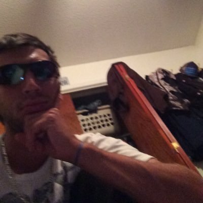 Profile Picture of Jerry Serafin (@Jerry1sd0pe) on Twitter