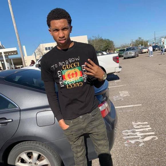 Profile Picture of Calob Green (@calobg) on Poshmark