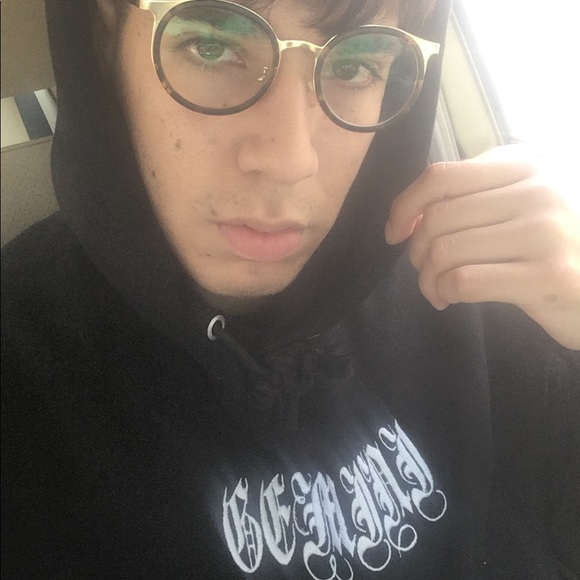 Profile Picture of Calob Alexander (@gentrifier666) on Poshmark