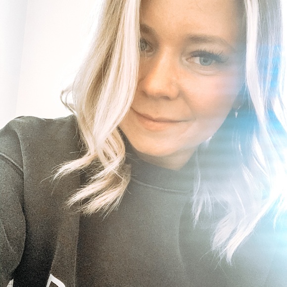 Profile Picture of Miranda Finkelstein (@mrsfinkel) on Poshmark