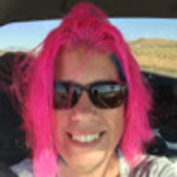 Profile Picture of Charise Carter (@mscharisecarter) on Poshmark