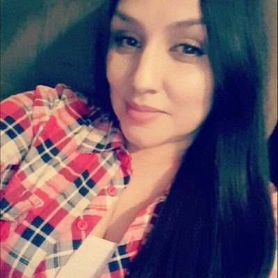 Profile Picture of Annette Romero (@NothinButNette) on Twitter