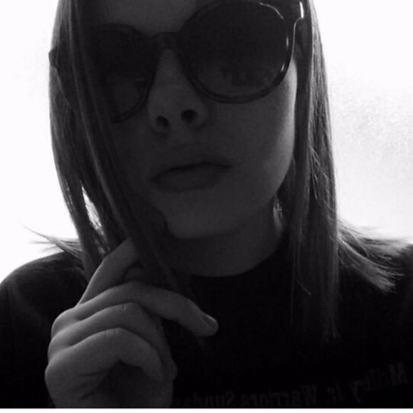 Profile Picture of Jas Vormittag (@jasmarie98) on Poshmark