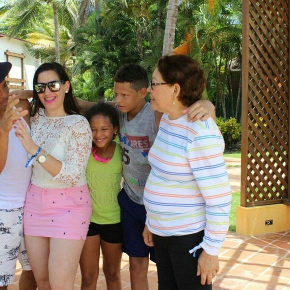 Profile Picture of Mery Lopez (@mmarlenylopez) on Poshmark