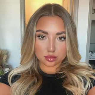 Profile Picture of Ava 🥥🤍 (@ava.schaer) on Instagram