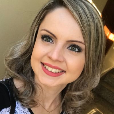 Profile Picture of Débora Fernandes (@dfs_debora) on Twitter