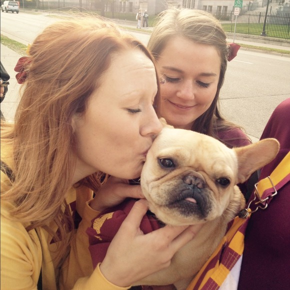 Profile Picture of Alison Hannan (@ahannan) on Poshmark