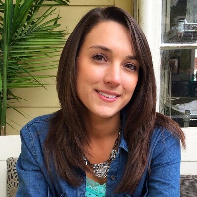 Profile Picture of Sheena Metzger (@JenLeaMetz) on Twitter