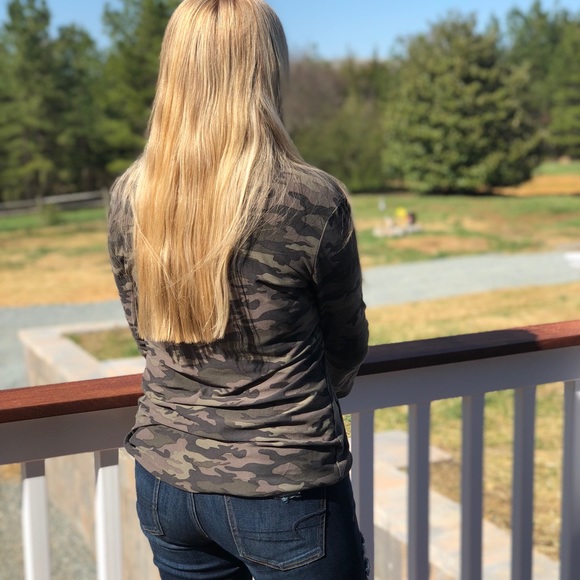 Profile Picture of Mallory Prevette (@mnp01) on Poshmark
