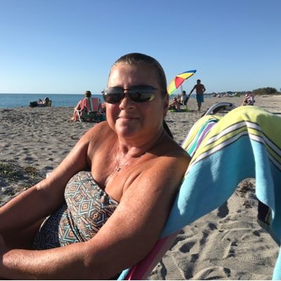 Profile Picture of Sharon Cramer (@CramerGolfs) on Twitter