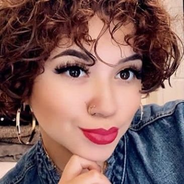 Profile Picture of Daniella Perry (@DaniellaPerry14) on Twitter