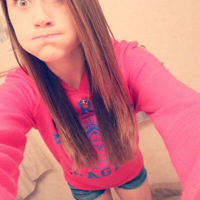 Profile Picture of Paige Schneider (@graceffapie) on Twitter