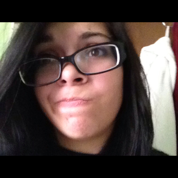 Profile Picture of Rustica Hohn (@rusticalynn) on Poshmark