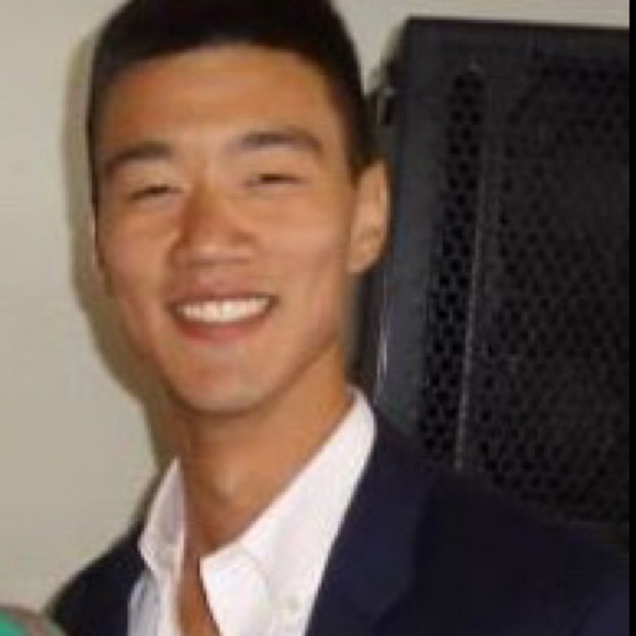 Profile Picture of Kevin Tu (@frankoceannikes) on Poshmark