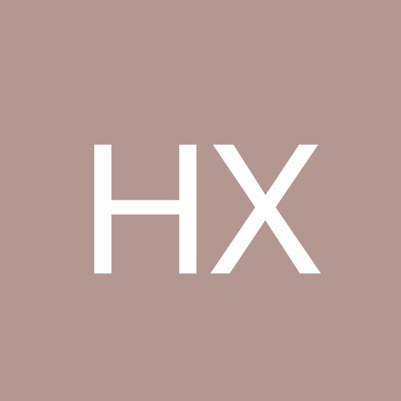Profile Picture of Hongwei Xue (@472759507) on Poshmark