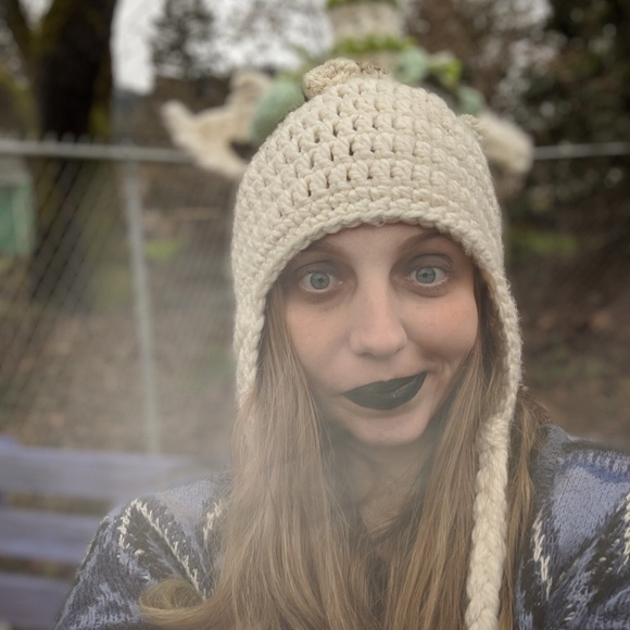 Profile Picture of Candy Mitchell (@pecuilarfairy) on Poshmark
