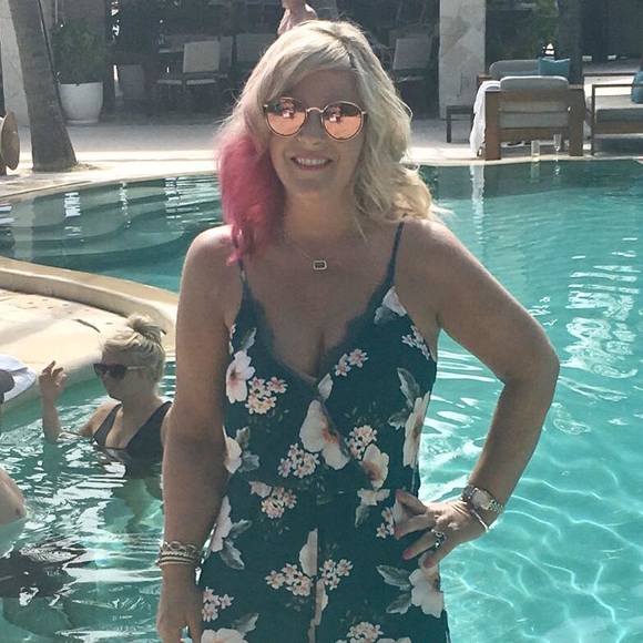 Profile Picture of Jeni Heidecker (@jenileigh) on Poshmark
