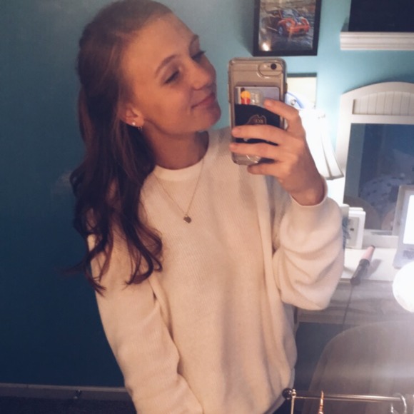 Profile Picture of Makayla Mcclees (@makaylamcclees) on Poshmark