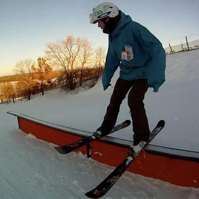 Profile Picture of Cody Larson (@codyisapro) on Twitter