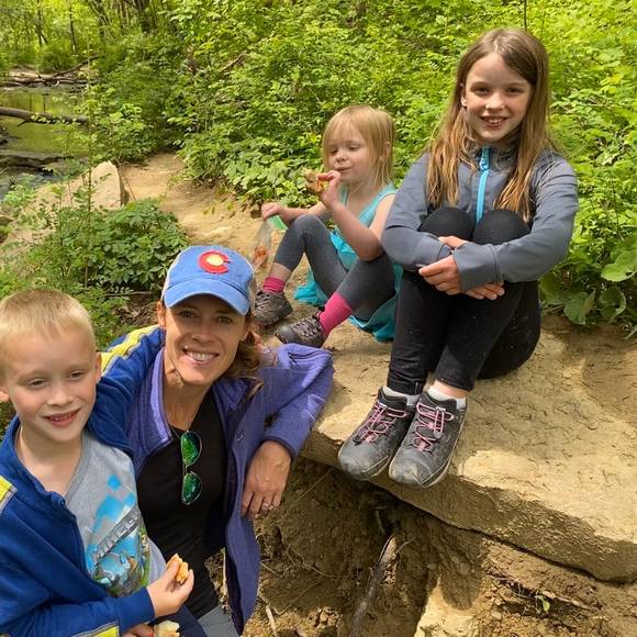 Emily Erkmann - Poshmark Profile Picture of Emily Erkmann (@eerkmann0427) on Poshmark