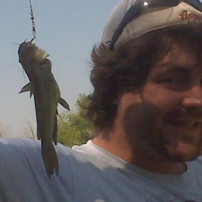 Profile Picture of Dustin T Hull (@DustinTHull1) on Twitter