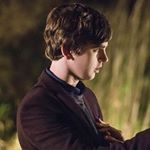 Profile Picture of Norman Bates (@taxidermyandpearls) on Instagram