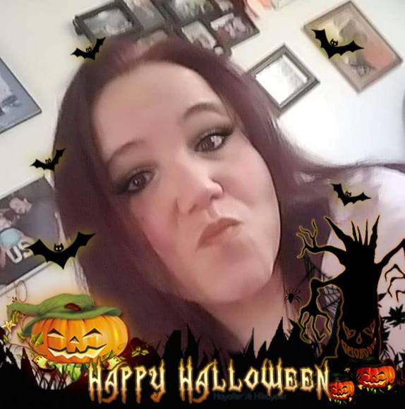 Profile Picture of Bobbie Blanton (@bobbiejo92) on Poshmark