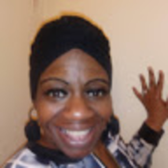 Profile Picture of Treneice Hicks (@treneicehicks) on Poshmark