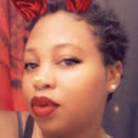 Profile Picture of Bryanna Brooks (@bryannanbrooks) on Poshmark