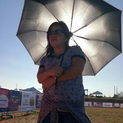 Profile Picture of Rowena Esteron ⚡ ⚡ ⚡ (@rowenaesteron04) on Twitter