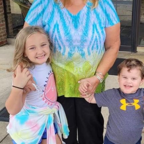 Profile Picture of Linda Biener (@trikelady53) on Poshmark