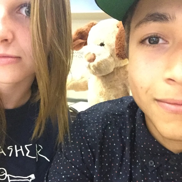 Profile Picture of Krista Farries (@kristaa1renee) on Poshmark