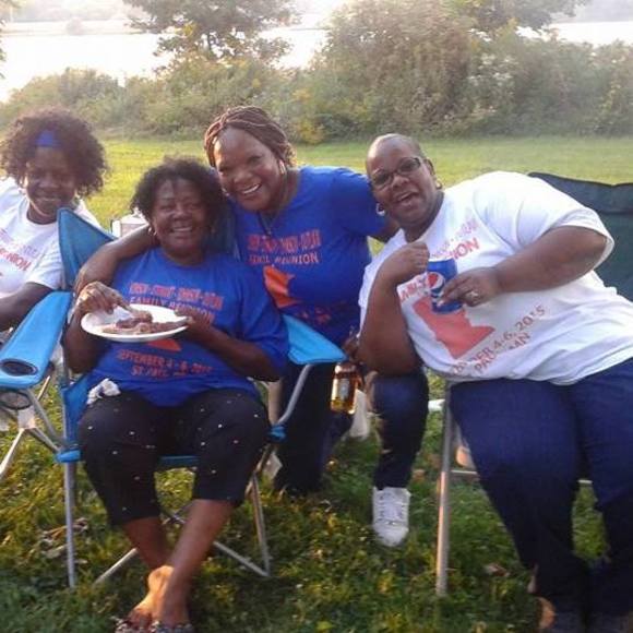 Profile Picture of Charlotte Cager (@charlottecager) on Poshmark