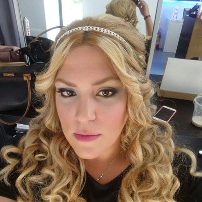 Profile Picture of Eleni Pet (@EleniPetrou) on Twitter