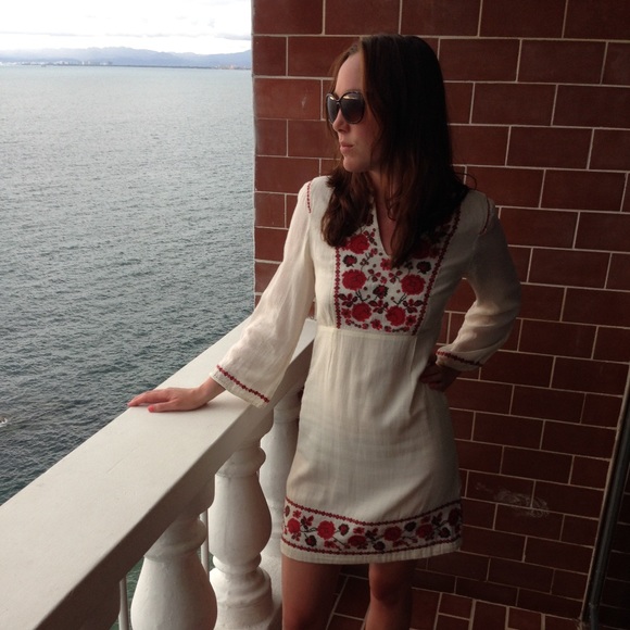 Profile Picture of Laura Quinn (@quinny910) on Poshmark