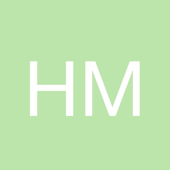 Profile Picture of Helene Mankowitz (@helenemankowitz) on Poshmark