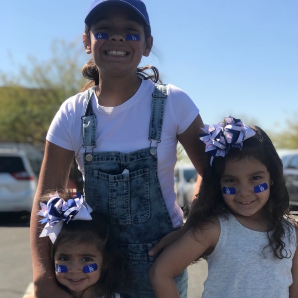 Profile Picture of Amber Andrade (@aandrade5) on Poshmark