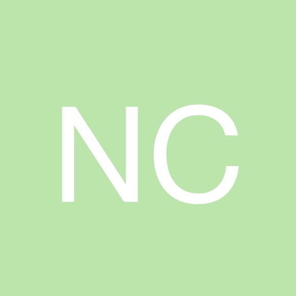 Profile Picture of Nicole Caputo (@caputocloset) on Poshmark