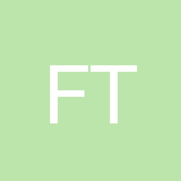 Profile Picture of Fedra Taboas (@fedrataboas) on Poshmark