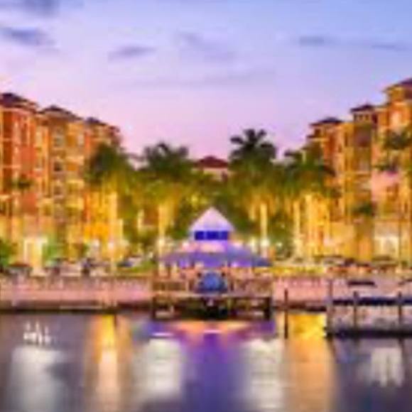 Profile Picture of Crystal Cain (@caincrystal94) on Poshmark