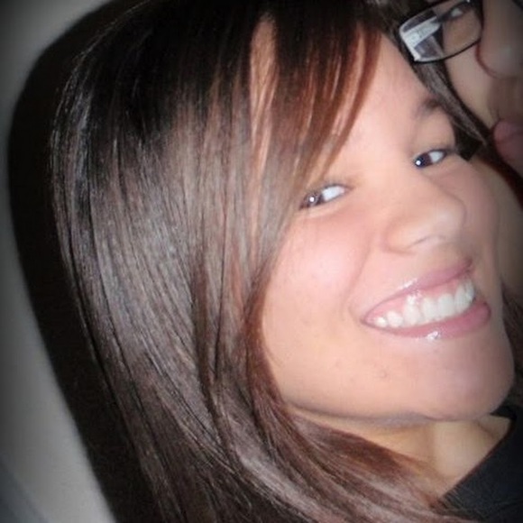 Profile Picture of Jolynn Falto (@jolynnfalto) on Poshmark