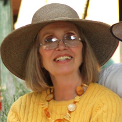 Profile Picture of Retire San Miguel (@JoanEHayes) on Twitter