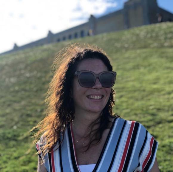 Profile Picture of Samantha Yarwood (@samanthayarwood) on Poshmark
